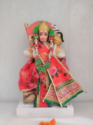 भव्य प्रवेश द्वार